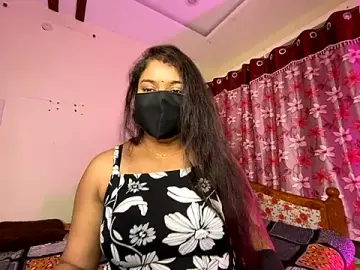 LouleyRanii from stripchat