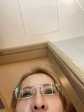 Sunflower-77 from stripchat