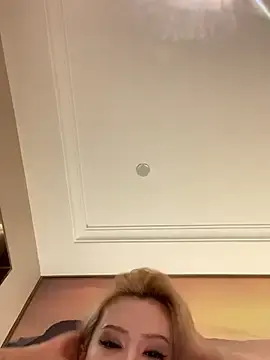 Stripchat Live Sex Cam of Sunflower-77