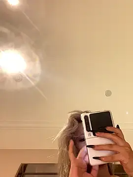 Stripchat Watch Live Sex Cams of Sunflower-77