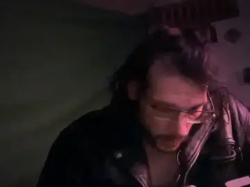 Stripchat Live Sex of MasterDaddyCool