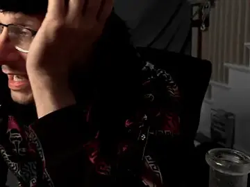 Stripchat Sex Chat of MasterDaddyCool