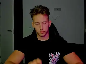 Stripchat Sex Chat of find0m_master