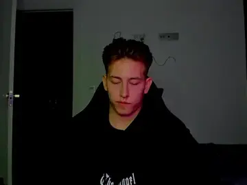 Stripchat Sex Cam of find0m_master