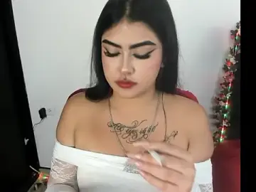 Stripchat Free Live Porn of hollycute__