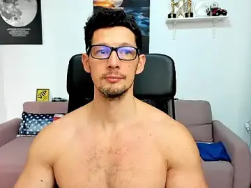 Stripchat Watch Live Sex Cams of BrutusK08