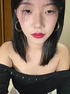 Stripchat Free Porn Cam of Nami-OP