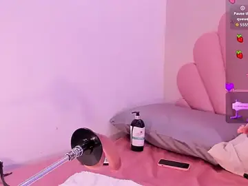 Stripchat Live Sex Cam of allyson_petite