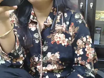 Stripchat Live Sex Cam of fairy_queen07