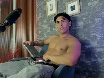 Tayler_Cross from stripchat