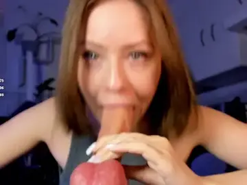 Stripchat Best Webcam of ilona_curly