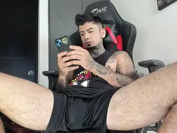 Stripchat Live Porn of sergiio_mesa27