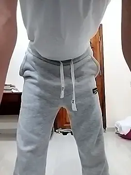 Stripchat Live Sex Cam of Mo_BigMeat