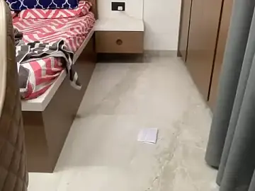 sassypooja from stripchat