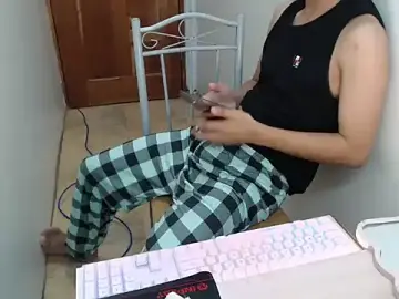 Stripchat Adult Video Chat of -asiantwink0000-