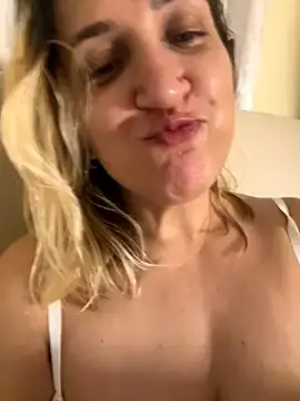 Stripchat Adult Video Chat of Bia_sexynovaes