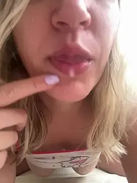 Stripchat Sex Cam of Bia_sexynovaes