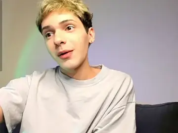 Stripchat Sex Cam of colestorm_