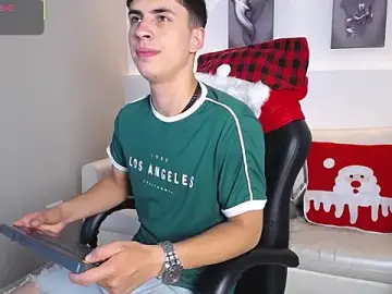 Stripchat Watch Live Sex Cams of AdrianRinaldi