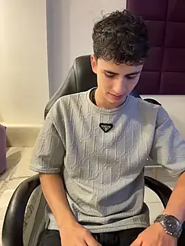 Stripchat Best live sex cam show of AdrianRinaldi