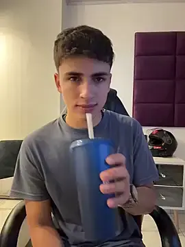 Stripchat Free Porn Cam of AdrianRinaldi