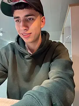 Stripchat Sex Cam of AdrianRinaldi