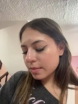 Stripchat Live Sex Cam of PrettyAmber