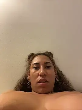 Stripchat Adult Webcam of lauraltt