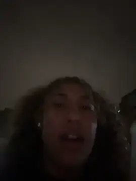 Stripchat Free Porn Cam of lauraltt