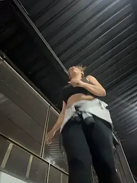 Stripchat Adult Webcam of lauraltt