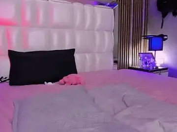 Stripchat Adult Webcams of xCharlotte_20