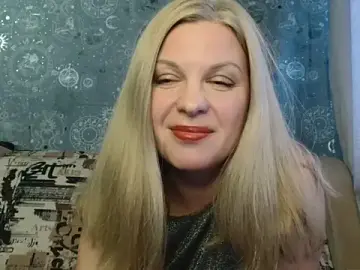 Stripchat Free Live Porn of BlondeFox