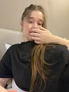 Stripchat Adult Webcam of HornyGirlH