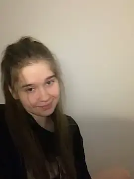 Stripchat Live Sex Cam of HornyGirlH