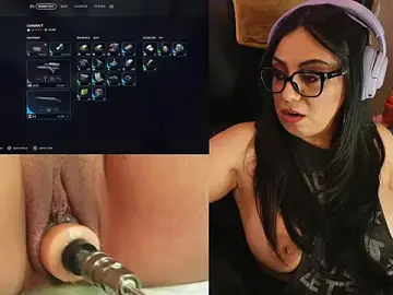 Stripchat Watch Live Sex Cams of roknblaze