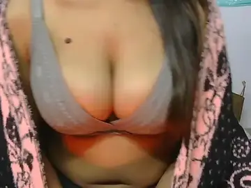 Stripchat Nude Webcam of Sweet_Kavya