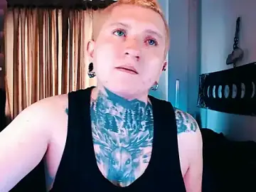 Stripchat Live Sex Cam of Marieblueeyes