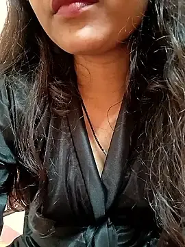 Rukmadi_hot from stripchat