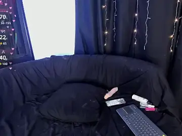 Stripchat Free Porn Cam of AshleyWinslow