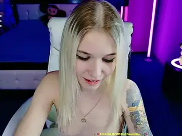 Stripchat Sex Cam of NaomiHita