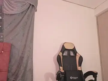 Stripchat Live Sex Cam of sweetnaughty_candy