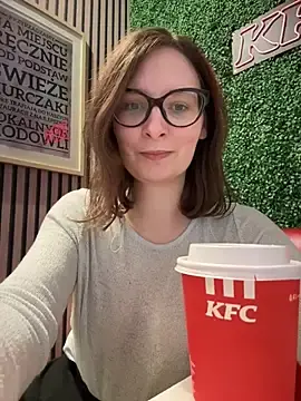 Stripchat Adult Video Chat of The_Snowwhitee