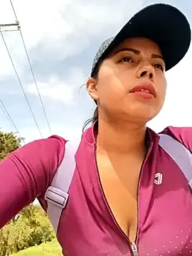 Stripchat Sex Cam of _andrea30