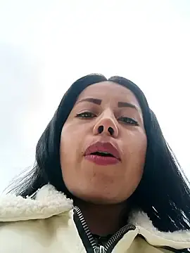 Stripchat Live Sex of _andrea30