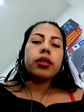 Stripchat Adult Webcam of _andrea30