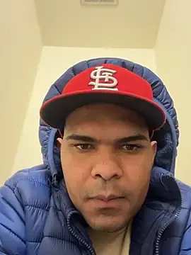 Stripchat Free Porn Cam of marhi32