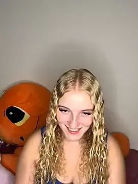 Stripchat Live Sex Cam of Sophie_cute06