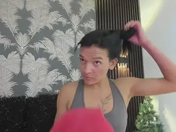 Stripchat Sex Cam of _shantal_smith