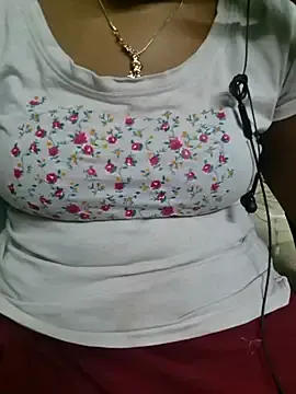 Stripchat Watch Live Sex Cams of tamil-Diya90