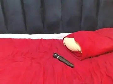 Stripchat Free Porn Cam of EBONY_WILD_ASS